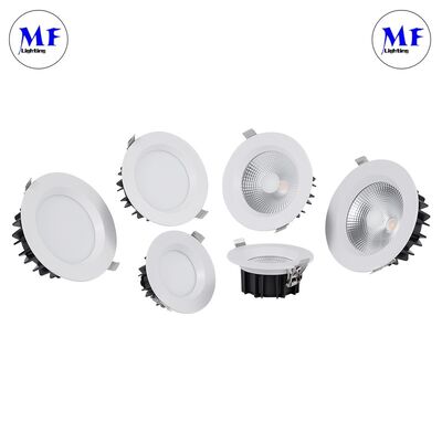 ไฟดาวน์ไลท์ LED สปอตไลท์ LED สำหรับอาคารพาณิชย์แบบฝังฝ้า SMD ลำแสงกว้าง 120° พร้อมแผ่นกระจายแสง PC สีขาวขุ่น ป้องกันแสงสะท้อน UGR<19 หรี่แสงได้ ตัวเรือนอะลูมิเนียมหล่อขึ้นรูป